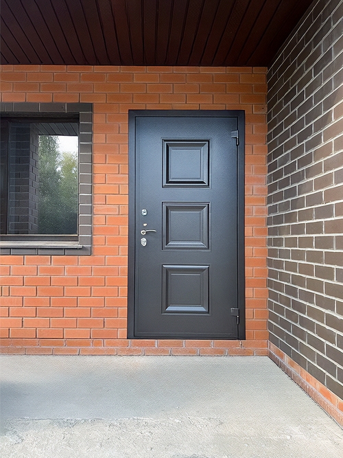 Термодверь с металлобагетом