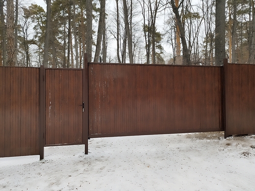 Откатные ворота для частного дома