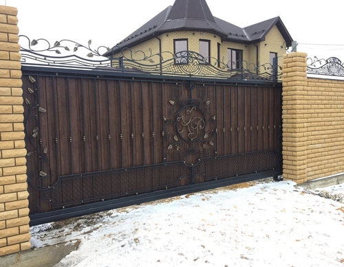 Ворота с ковкой