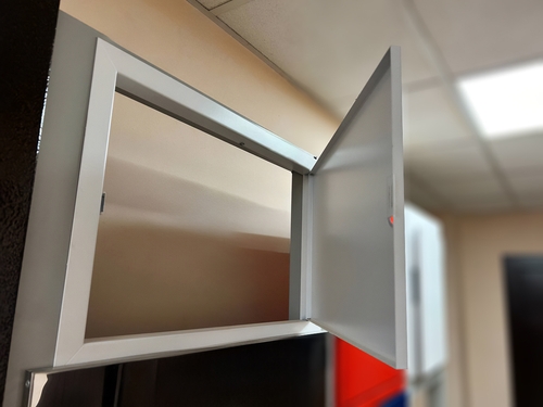 Стальной ревизионный люк