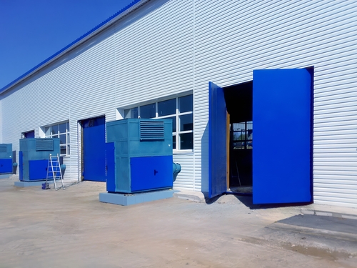 Ворота синего цвета